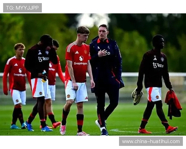 从青训到一线队首秀，曼联小将泰勒·弗莱彻完成职业生涯关键一步