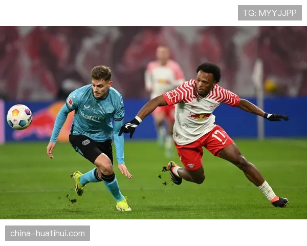 RB莱比锡红牛目前28轮战罢积53分,稳居联赛第3位 RB莱比锡红牛目前28轮战罢积53分,稳居联赛第3位